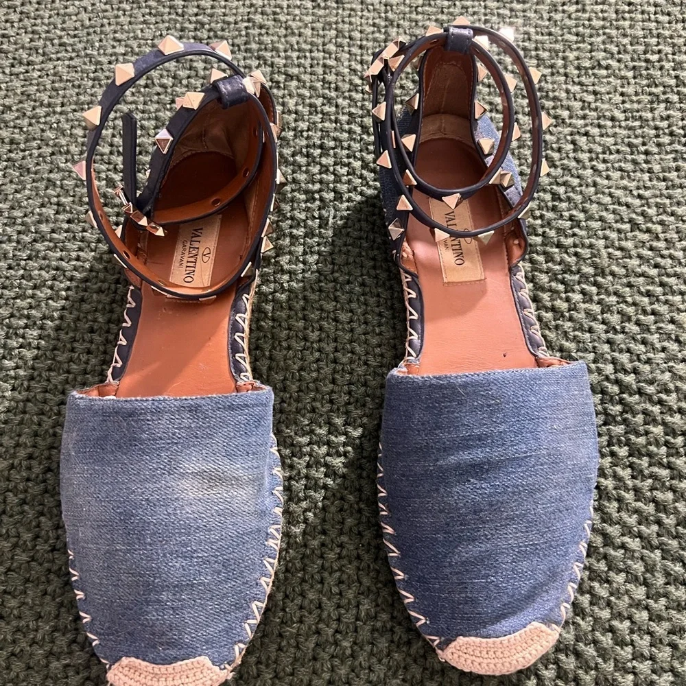 Valentino Garavani Blue Denim Rockstud Ankle Wrap Espadrilles